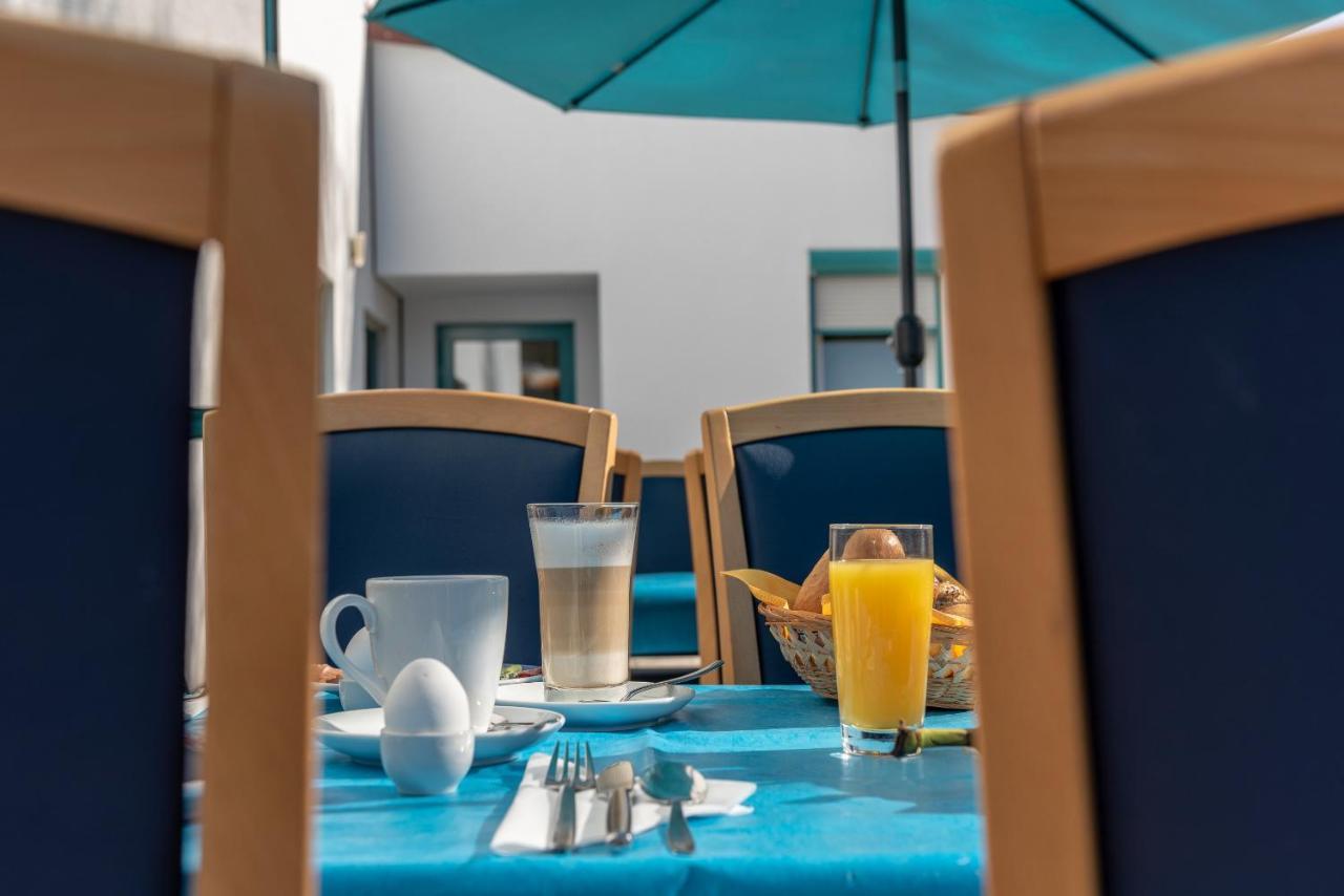 Hotel Am Wiesenweg L 24H Check-In Hausen  ภายนอก รูปภาพ